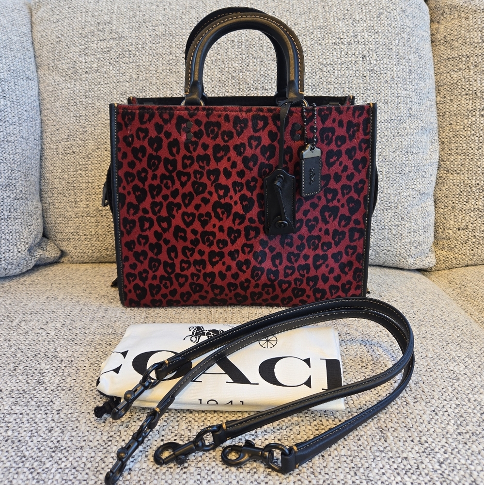 ♡♡SOLD♡♡ Coach Wildbeast Rogue 30 Red/Black - Picture 13 of 16
